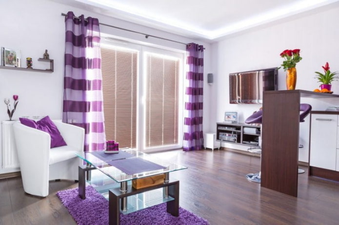curtains with eyelets in stripes