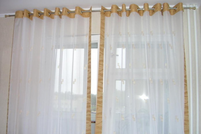 curtains on eyelets with edging