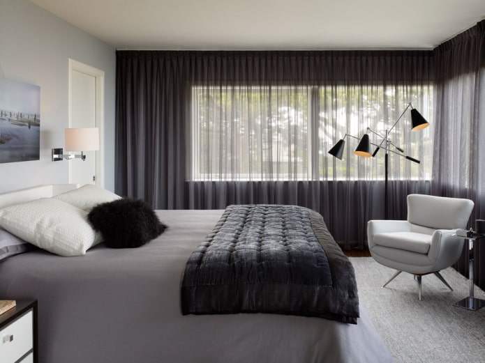 voile curtains in the bedroom