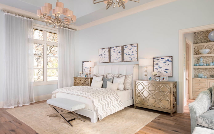tulle curtains on rings in the bedroom