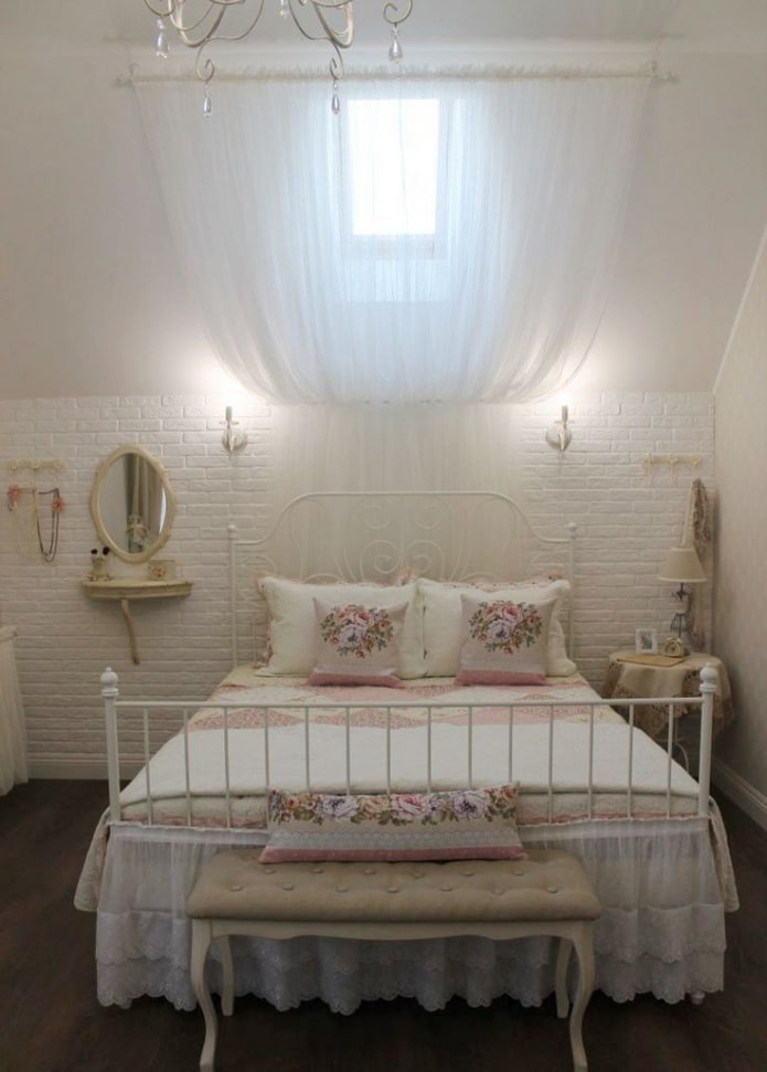 tulle curtains in the Provence style