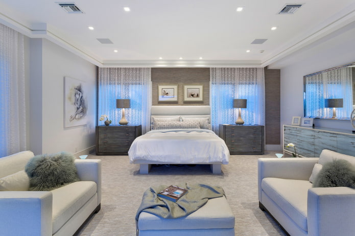 web tulle in the bedroom interior