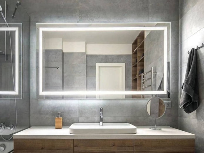 backlighting around the perimeter of the mirror