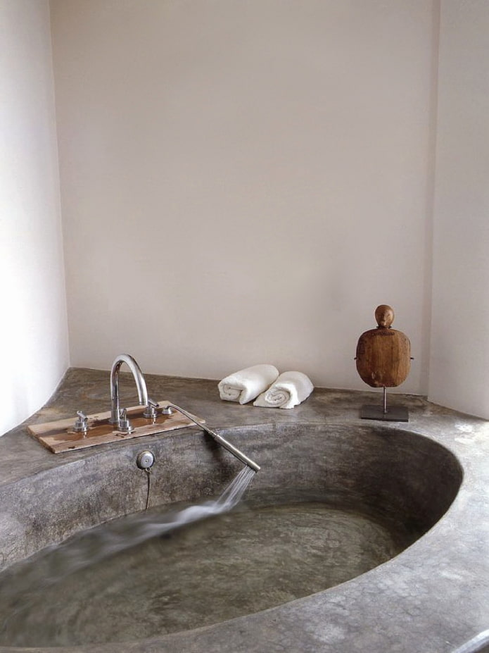 Bathtub made of natural stone