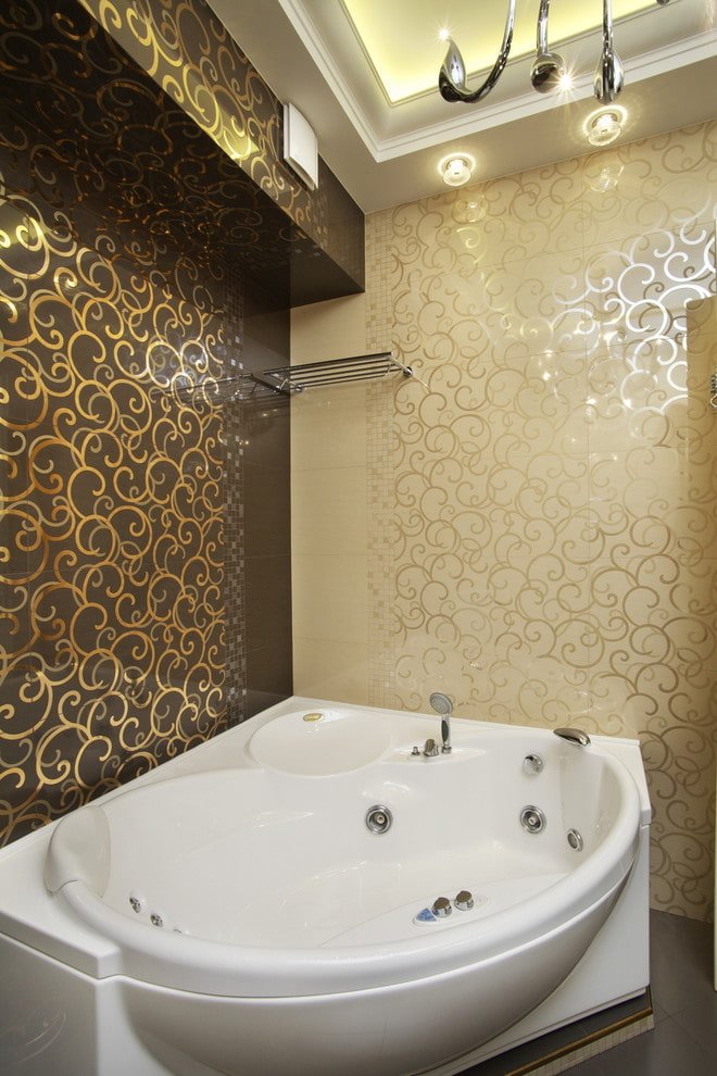 corner jacuzzi
