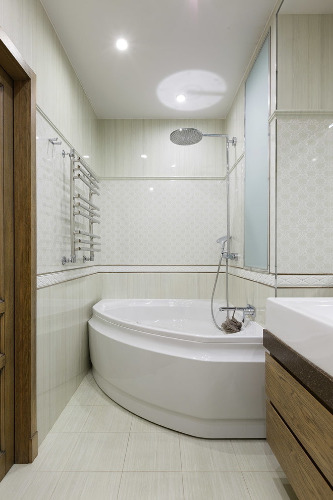 corner bathtub
