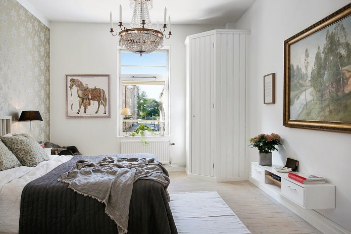 pentagonal corner wardrobe in the bedroom