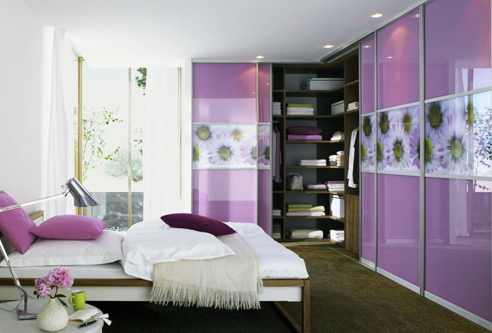built-in corner wardrobe in the bedroom