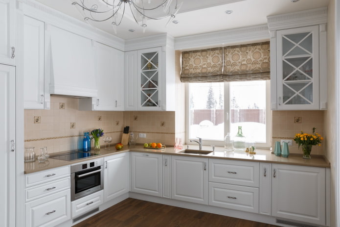 corner-shaped kitchen window