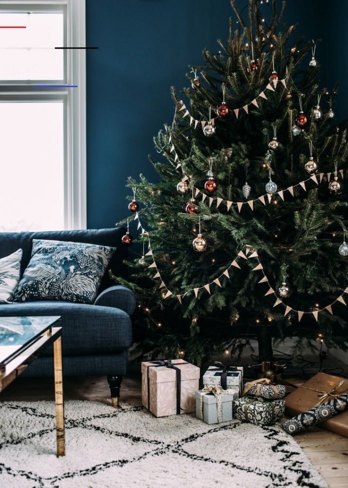 A lush Christmas tree, a minimum of toys