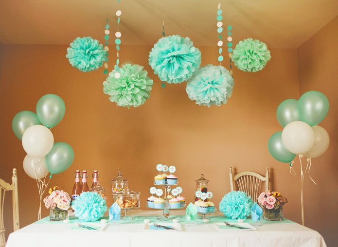 Paper pompoms