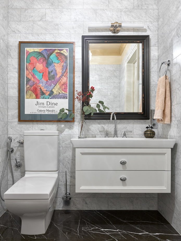 Painting in the toilet