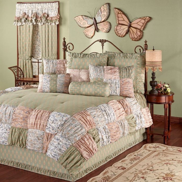patchwork blanket and pillows in the Provence style