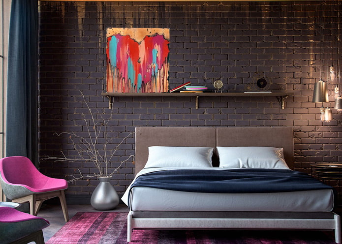 stylish floor vase in the bedroom