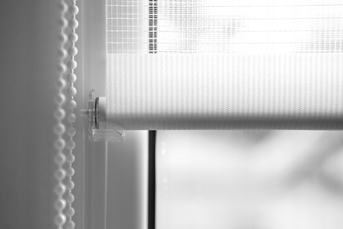 white roller blind with guides