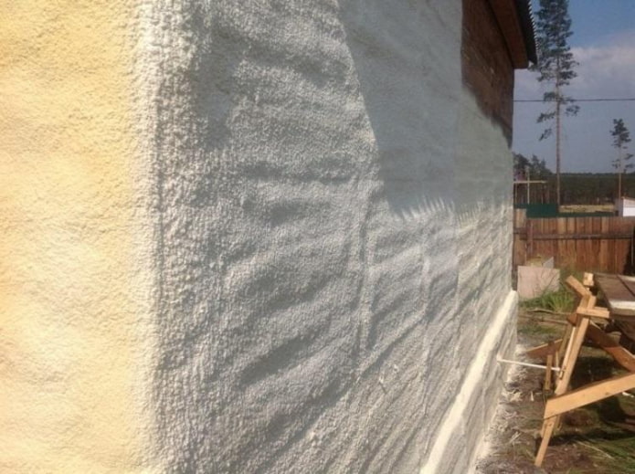 Thermal insulation with polyurethane foam