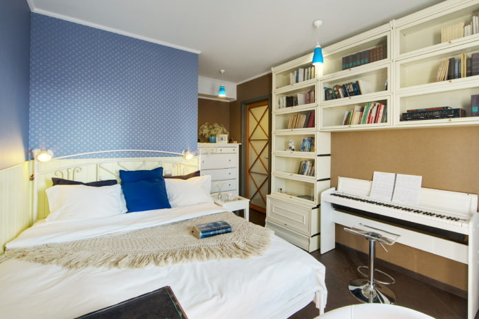 furniture arrangement in a narrow bedroom