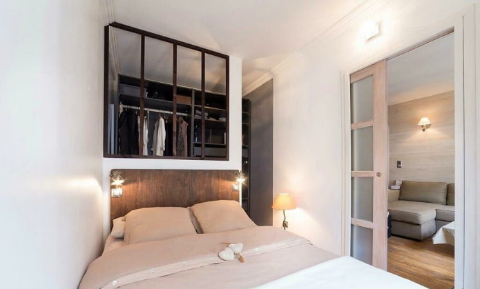 planning and zoning of a narrow bedroom