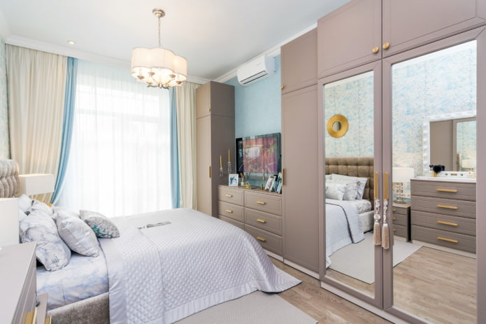 furniture arrangement in a narrow bedroom