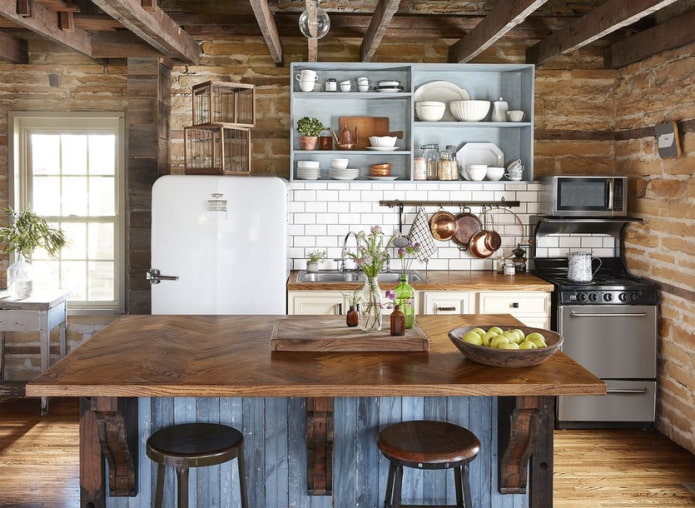 Table decor with blue clapboard