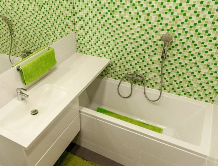 bathroom decoration with mosaics