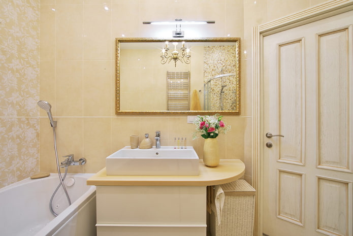 classic style bathroom