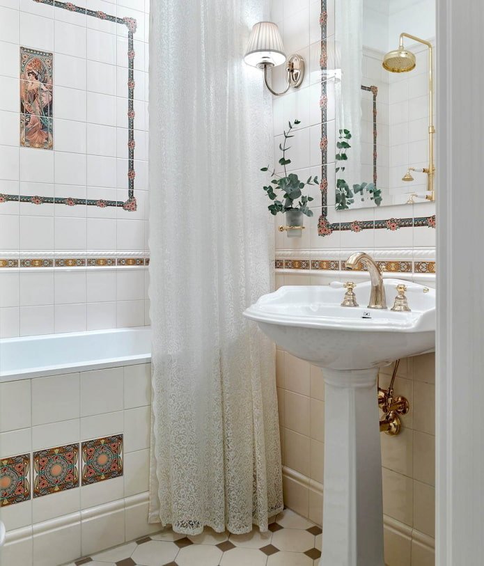 classic style bathroom