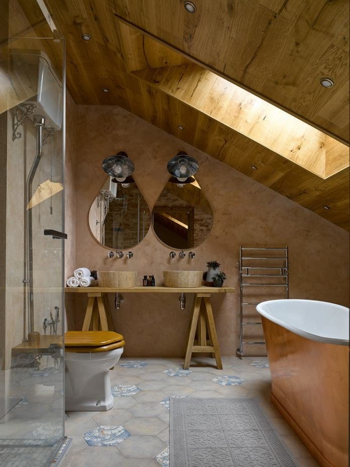 wooden ceiling finish in the bathroom