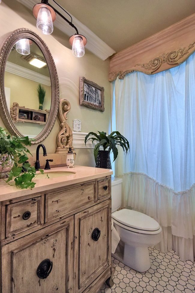 Toilet interior in Provence style