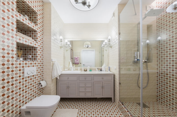 Bathroom with a shower in Provence style
