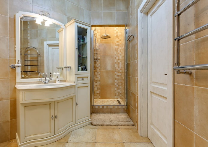 Shower in a niche