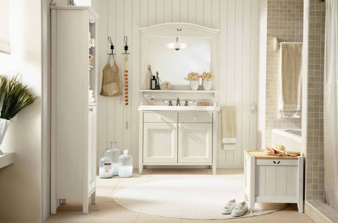 Bright bathroom