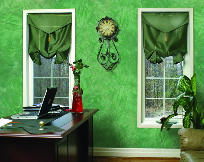 Venetian decorative plaster of green color