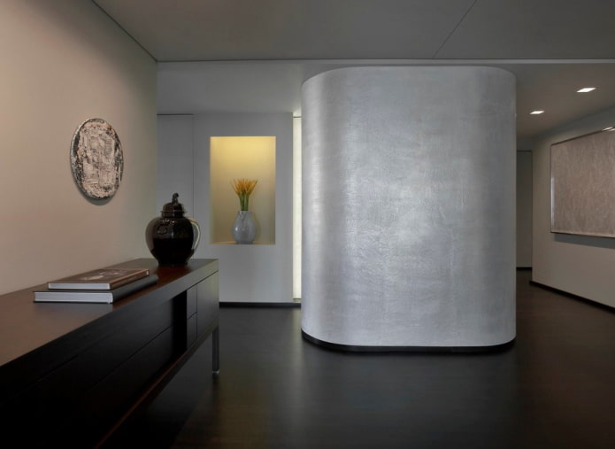 silver-colored Venetian decorative plaster