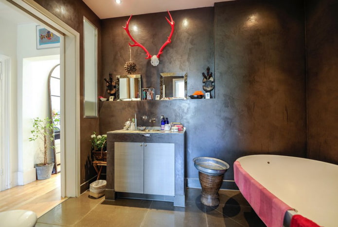 Venetian decorative plaster in the bathroom
