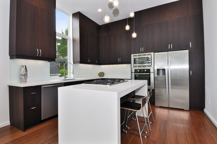 wenge kitchen to the ceiling
