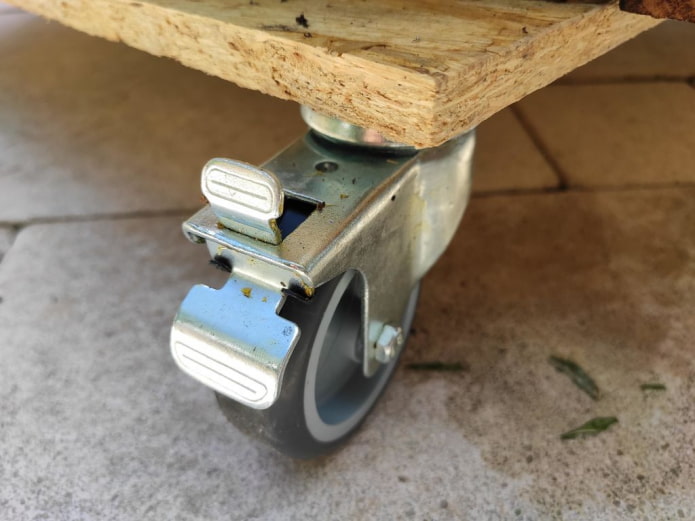 Wheels for a flower bed