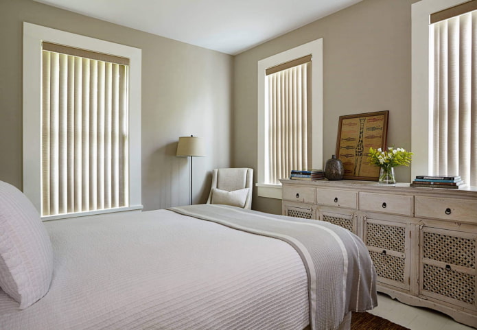 vertical slats in the bedroom interior