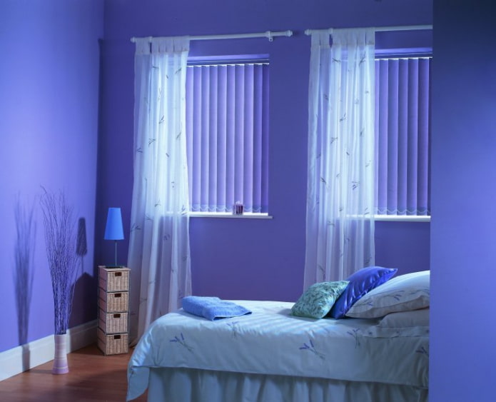 vertical slats in combination with tulle