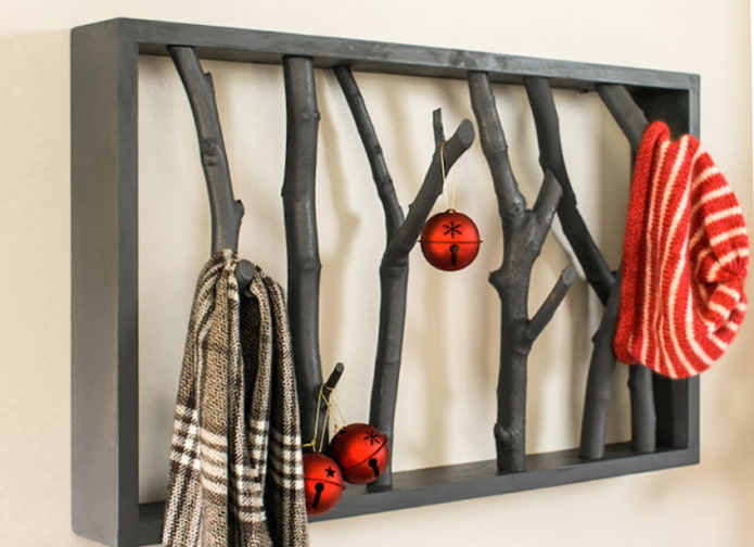 Wall hanger