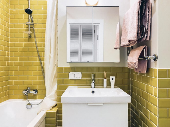 9 things that should be in every bathroom
