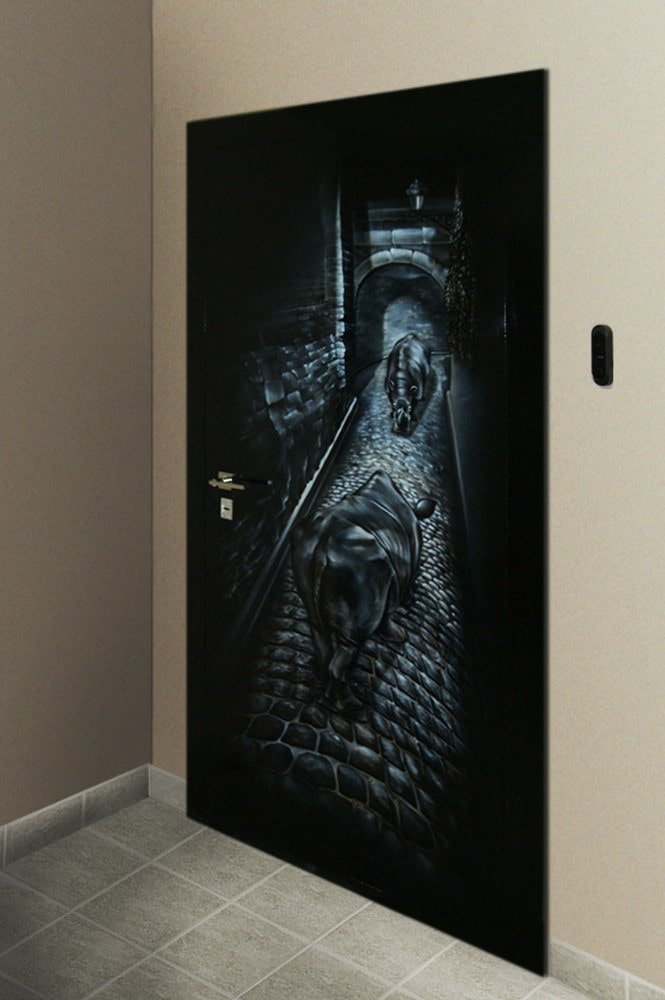 entrance door with airbrushing