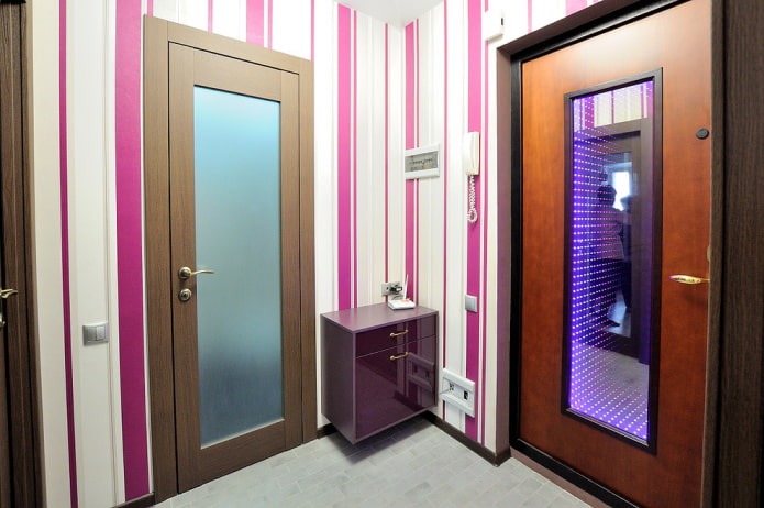 entrance wooden doors in the interior