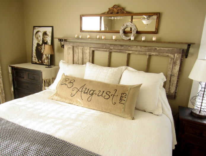 A door instead of a headboard