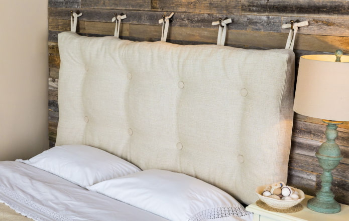 Pillow instead of a headboard