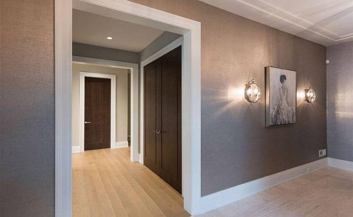 door trims instead of skirting boards