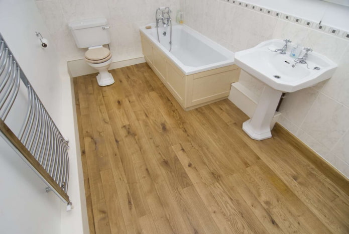 Laminate in the bathroom