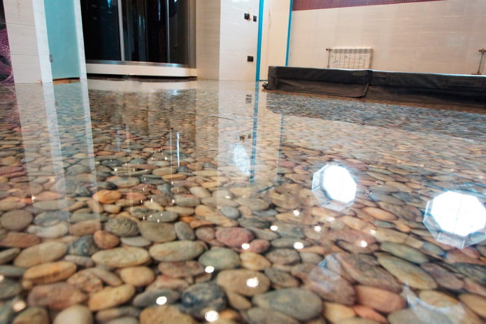Self-leveling floor in the bathroom
