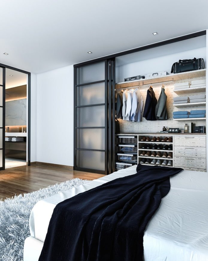 Shoe storage in the bedroom