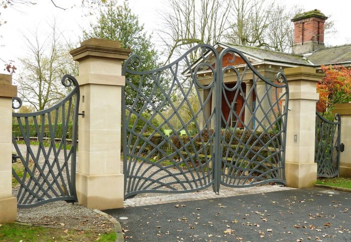 Art Nouveau gates